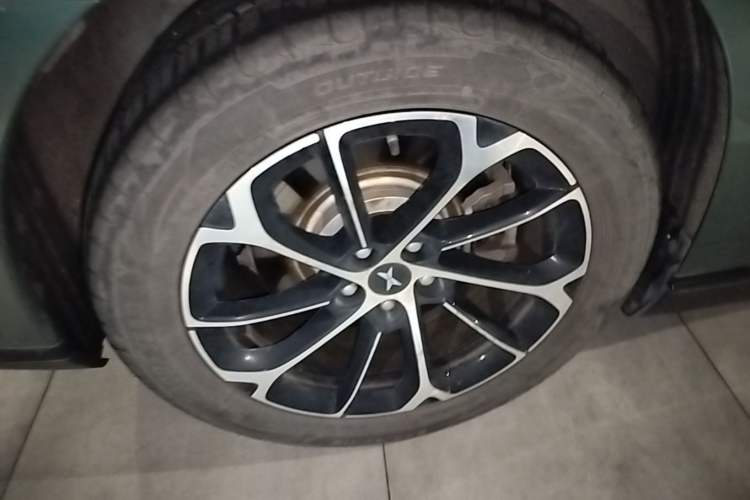 Used XPeng P7 2020 670N Right Rear Wheel Hub