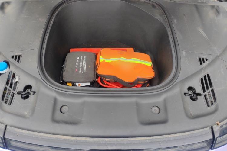 Used XPeng P7 2020 586E Engine Bay