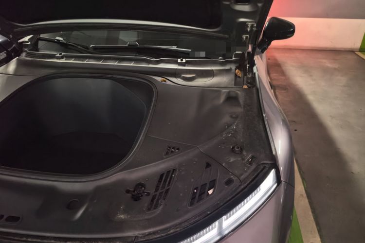 Used XPeng P7 2020 706G Engine Bay Left