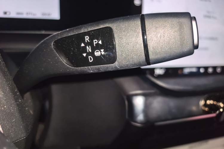 Used XPeng P7 2020 706G Gear Lever