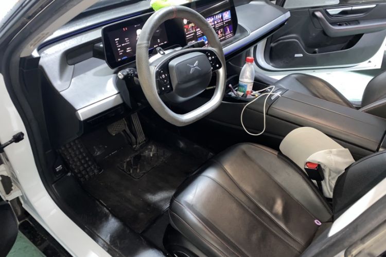 Used XPeng P7 2020 670N Interior 4