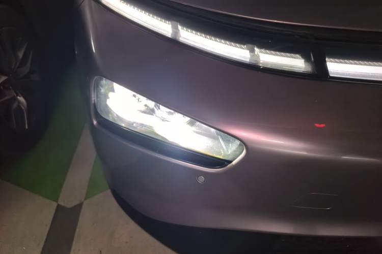 Used XPeng P7 2020 706G Right Front Headlight