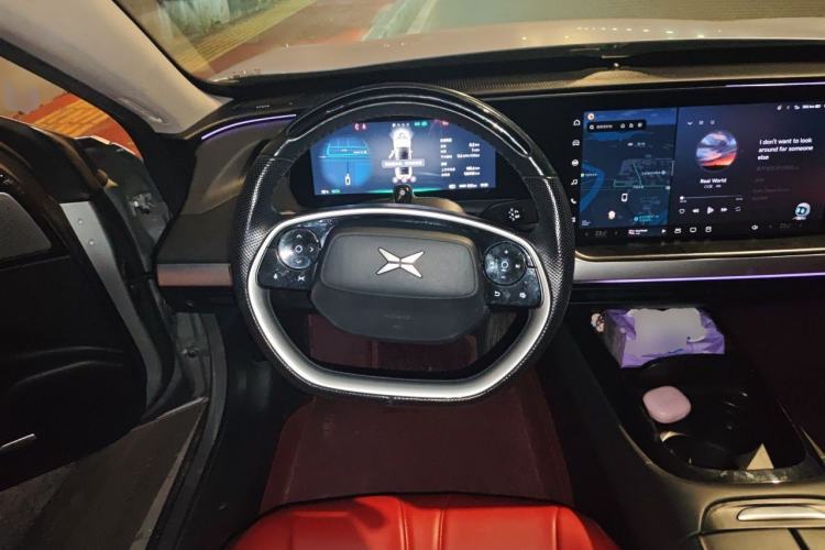 Used XPeng P7 2020 Rear-Drive Long-Range Smart Drive Version Steering Wheel