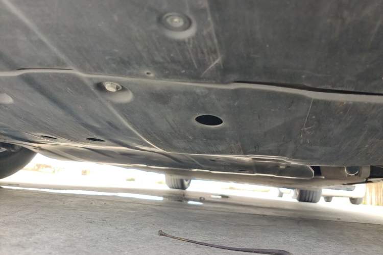 Used XPeng P7 2020 670N Chassis Front