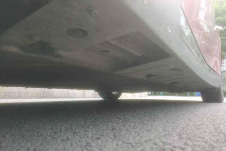 Used XPeng P7 2020 562E Performance Edition Chassis Front Left