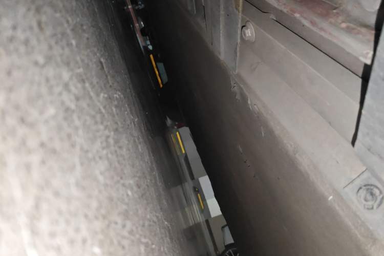 Used XPeng P7 2020 670E Chassis Front Right