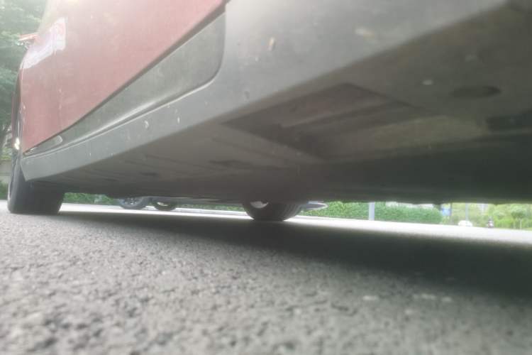 Used XPeng P7 2020 562E Performance Edition Chassis Front Right