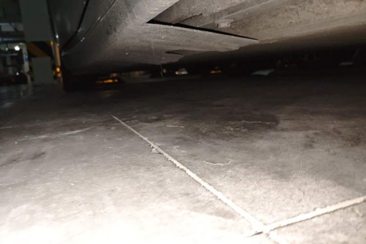 Used XPeng P7 2020 670E Chassis Front Right
