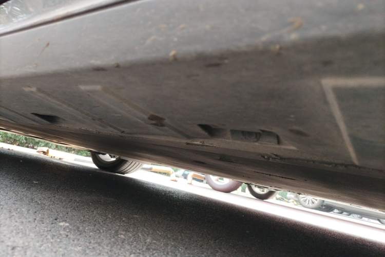 Used XPeng P7 2020 670E Chassis Front Right