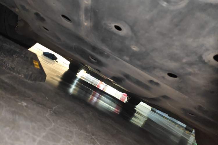 Used XPeng P7 2020 670E Chassis Rear