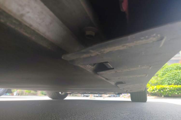 Used XPeng P7 2020 670N Chassis Rear Right