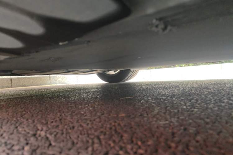Used XPeng P7 2020 670E Chassis Rear Right