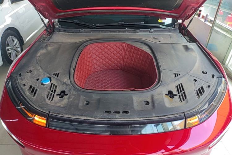 Used XPeng P7 2020 586N Engine Bay