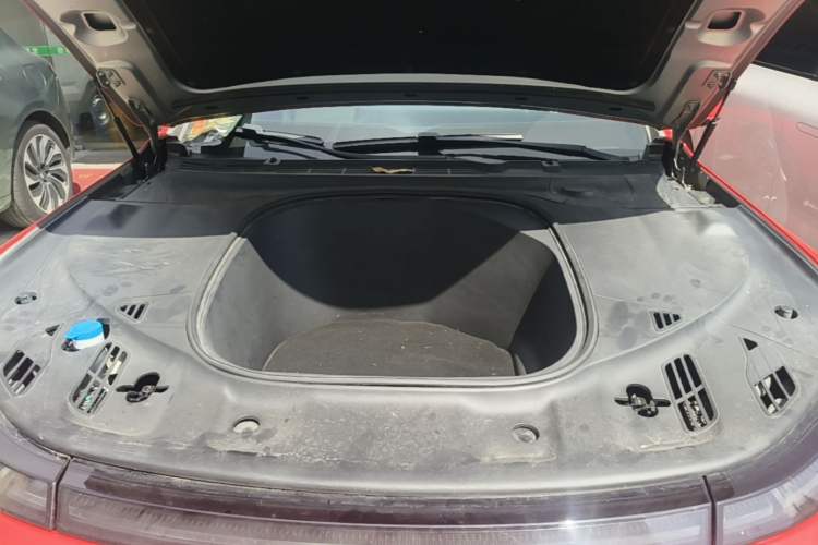 Used XPeng P7 2020 670N Engine Bay