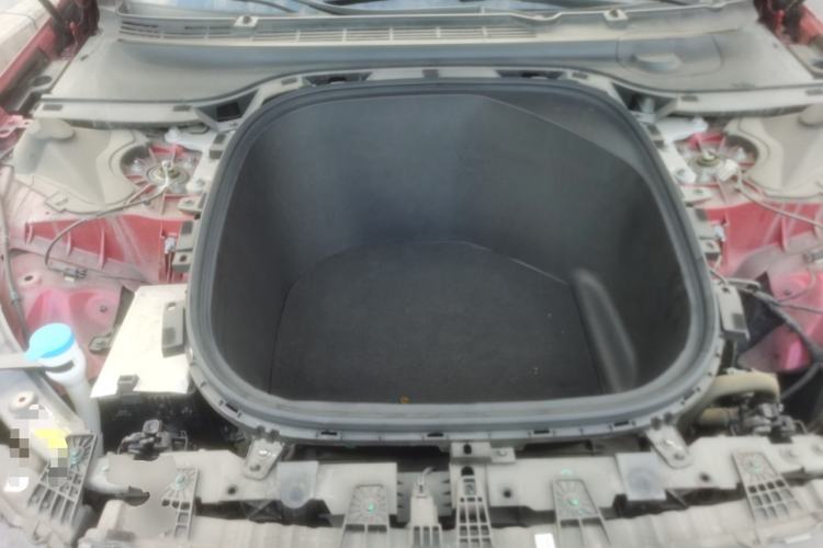 Used XPeng P7 2020 562E Performance Edition Engine Bay