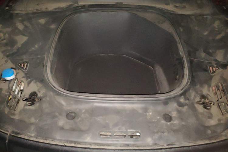 Used XPeng P7 2020 670E Engine Bay