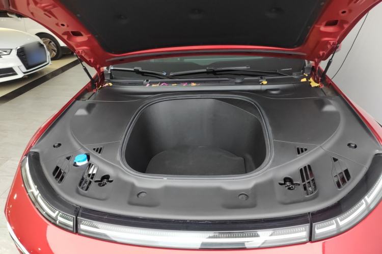 Used XPeng P7 2020 670N Engine Bay