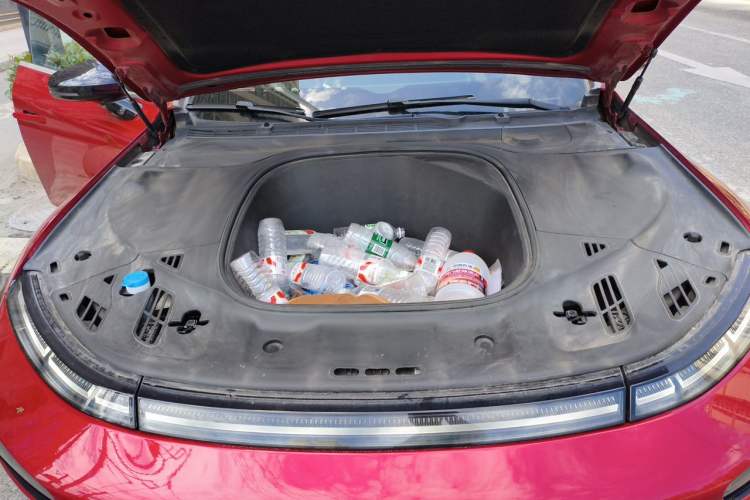 Used XPeng P7 2020 562E Performance Edition Engine Bay