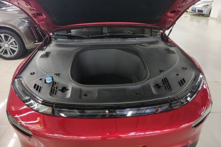 Used XPeng P7 2020 706G Engine Bay