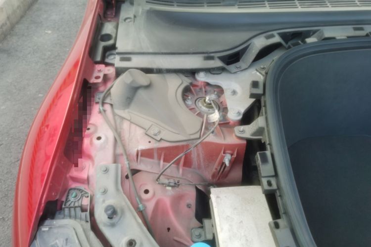 Used XPeng P7 2020 562E Performance Edition Engine Bay Right