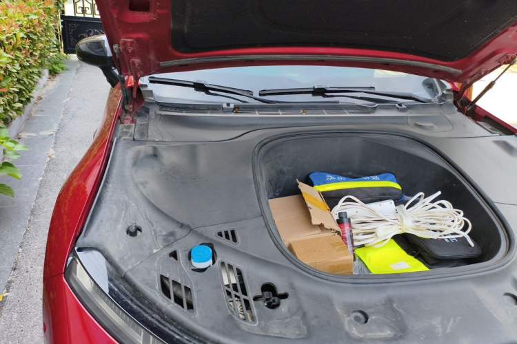 Used XPeng P7 2020 562E Performance Edition Engine Bay Right