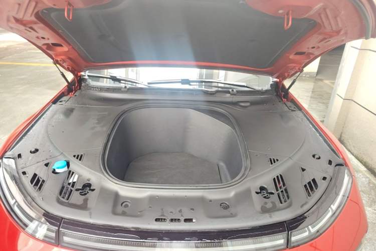 Used XPeng P7 2020 670E Engine Bay