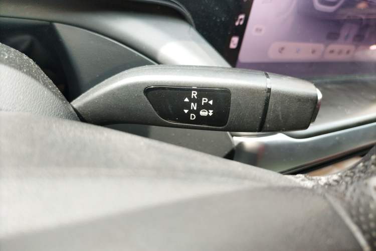 Used XPeng P7 2020 670E Gear Lever