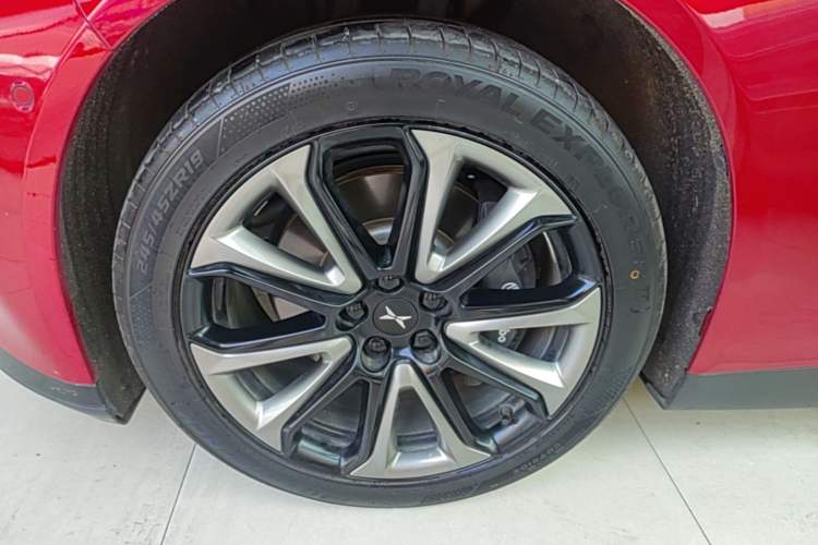 Used XPeng P7 2020 586N Left Front Wheel Hub