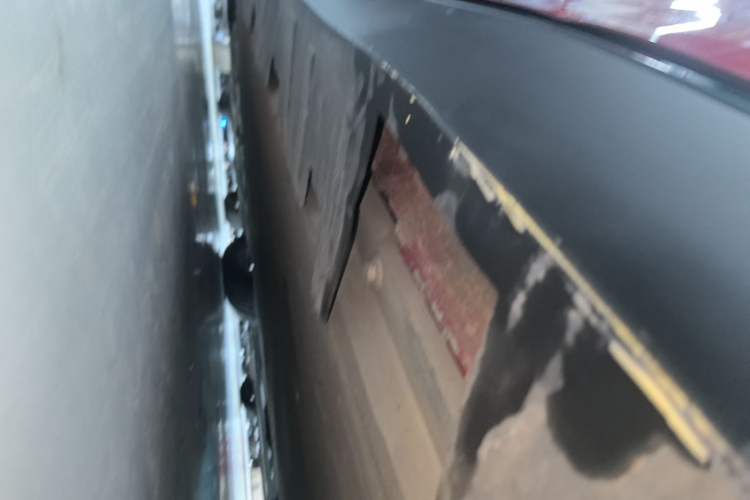 Used XPeng P7 2020 562E Performance Edition Left Side Sill