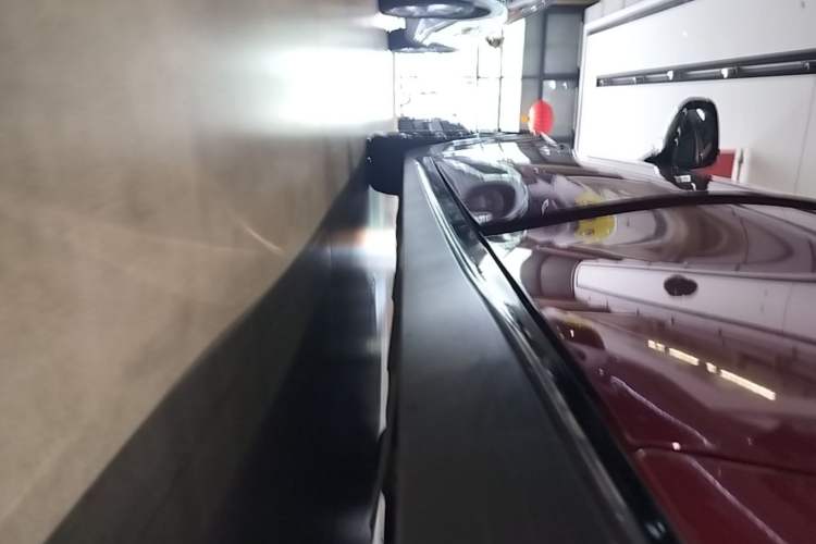 Used XPeng P7 2020 670N Left Side Sill