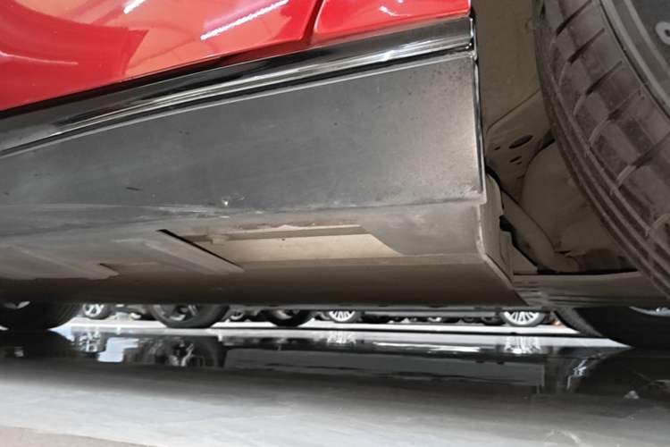 Used XPeng P7 2020 670E Left Side Sill