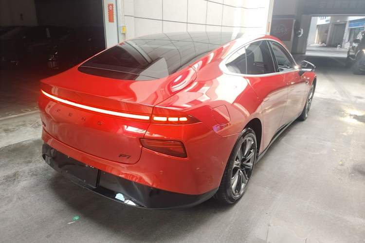 Used XPeng P7 2020 670E Rear Right 45 Deg