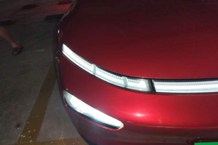 Used XPeng P7 2020 670N Right Front Headlight