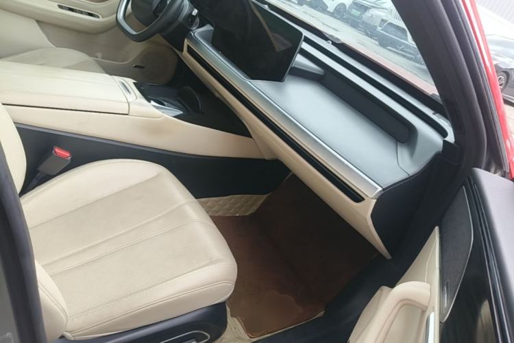 Used XPeng P7 2020 670N Right Front Seat