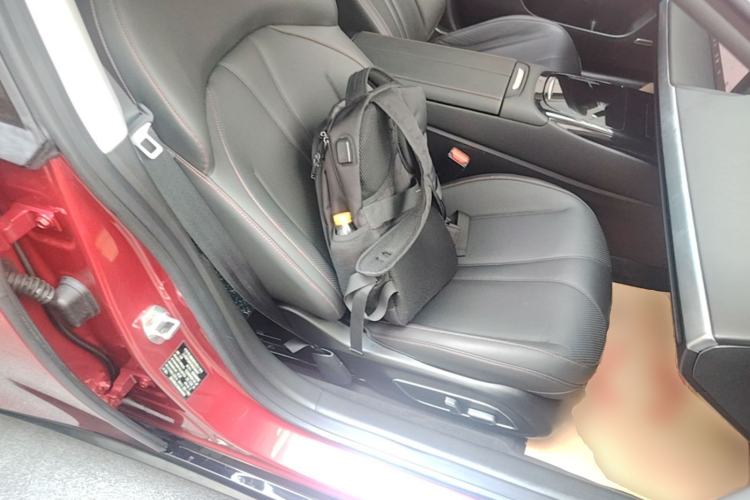 Used XPeng P7 2020 670E Right Front Seat