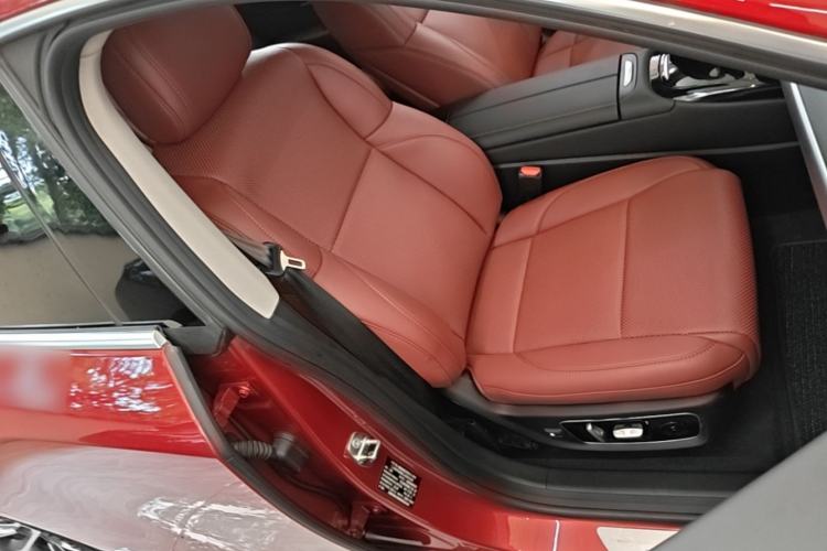 Used XPeng P7 2020 670E Right Front Seat