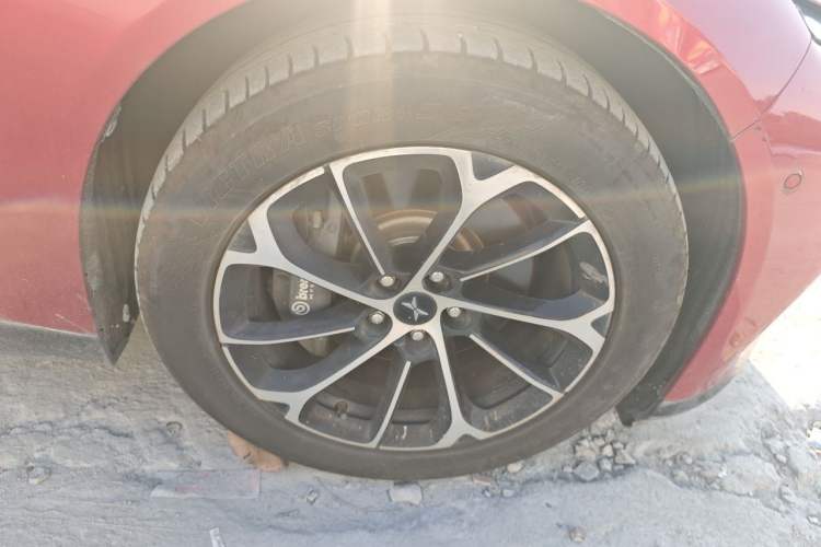 Used XPeng P7 2020 670N Right Front Wheel Hub