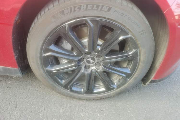 Used XPeng P7 2020 562E Performance Edition Right Front Wheel Hub