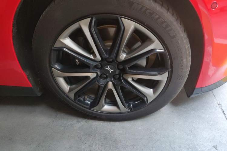 Used XPeng P7 2020 670E Right Front Wheel Hub