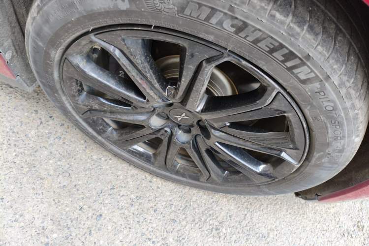Used XPeng P7 2020 562E Performance Edition Right Front Wheel Hub