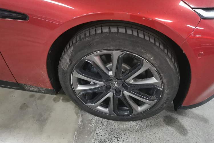 Used XPeng P7 2020 706G Right Front Wheel Hub
