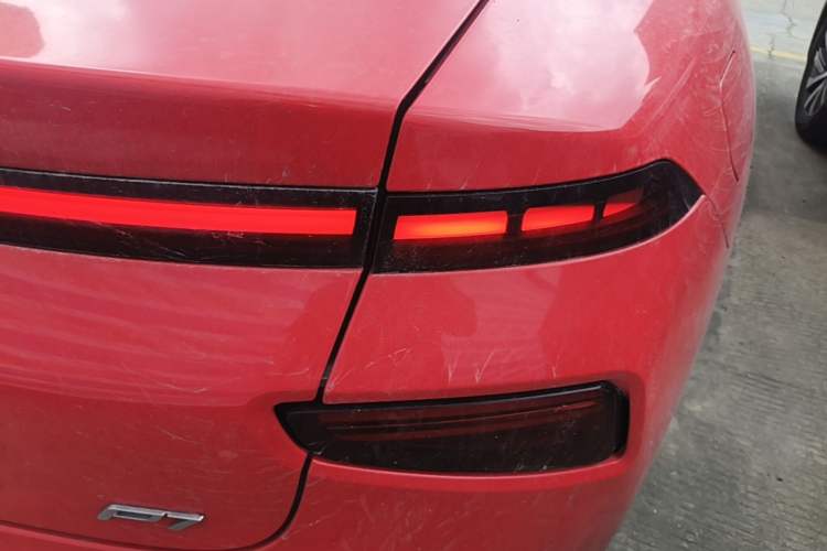 Used XPeng P7 2020 670N Right Rear Taillight
