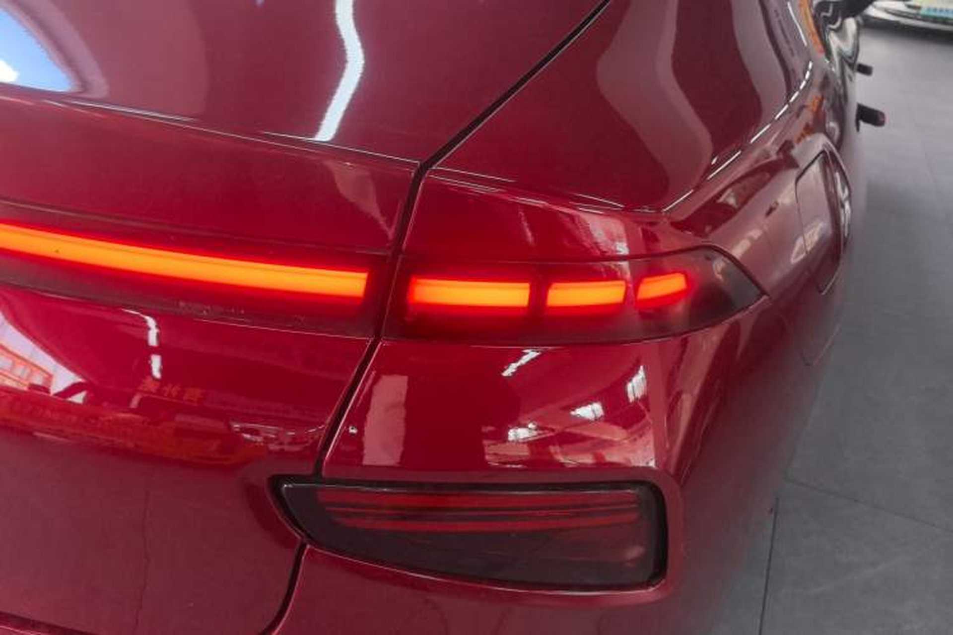 Used XPeng P7 2020 586E Right Rear Taillight