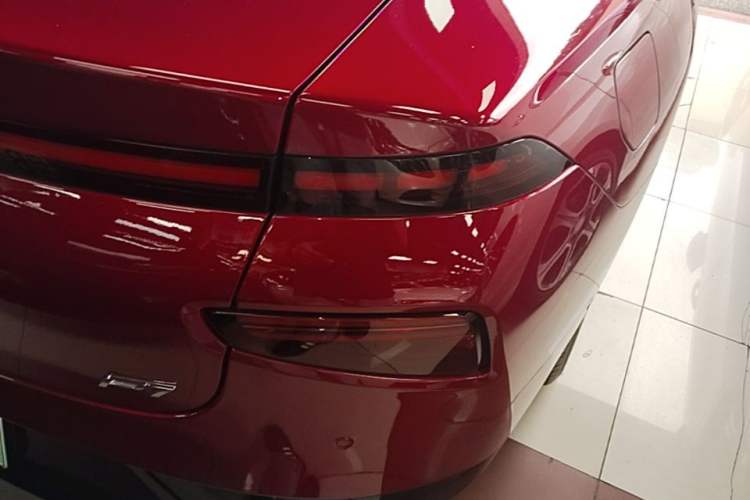 Used XPeng P7 2020 670N Right Rear Taillight