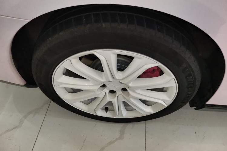 Used XPeng P7 2020 670E Right Rear Wheel Hub