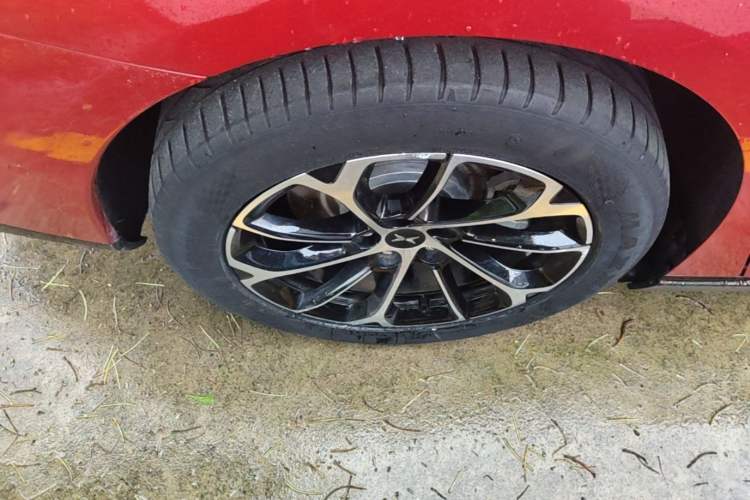 Used XPeng P7 2020 670N Right Rear Wheel Hub