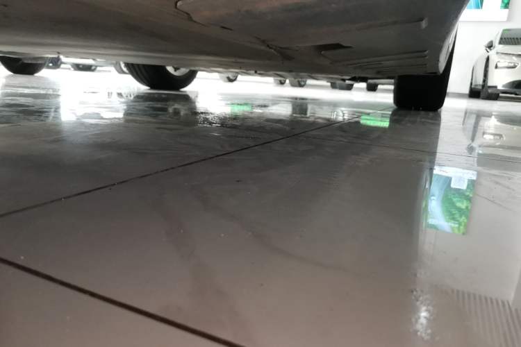 Used XPeng P7 2020 670E Right Side Sill