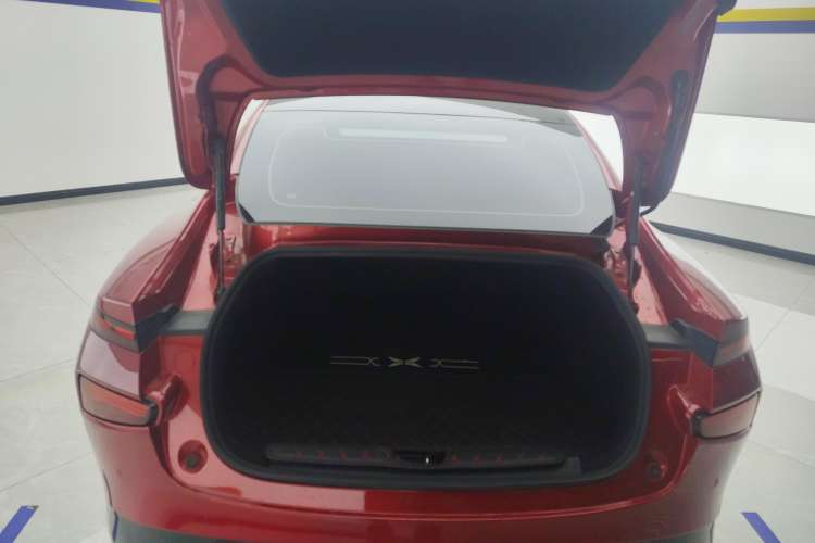 Used XPeng P7 2020 706G Trunk