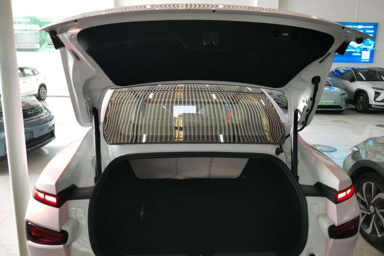 Used XPeng P7 2020 670E Trunk