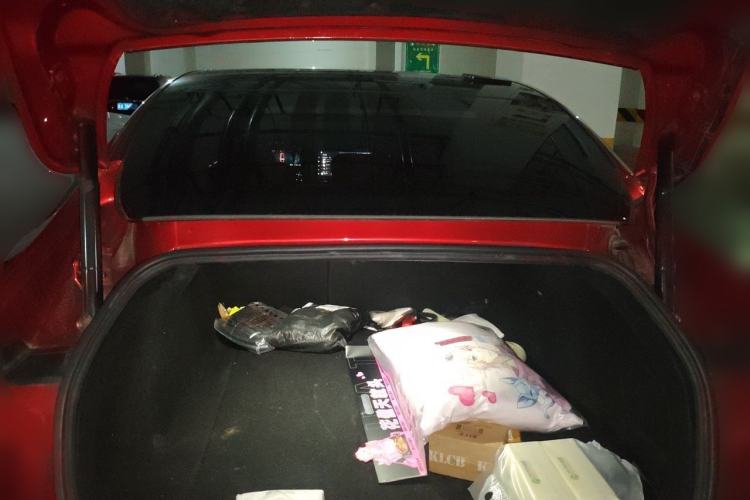 Used XPeng P7 2020 670E Trunk